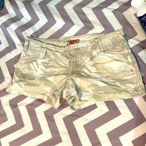 NOBO shorts size 9